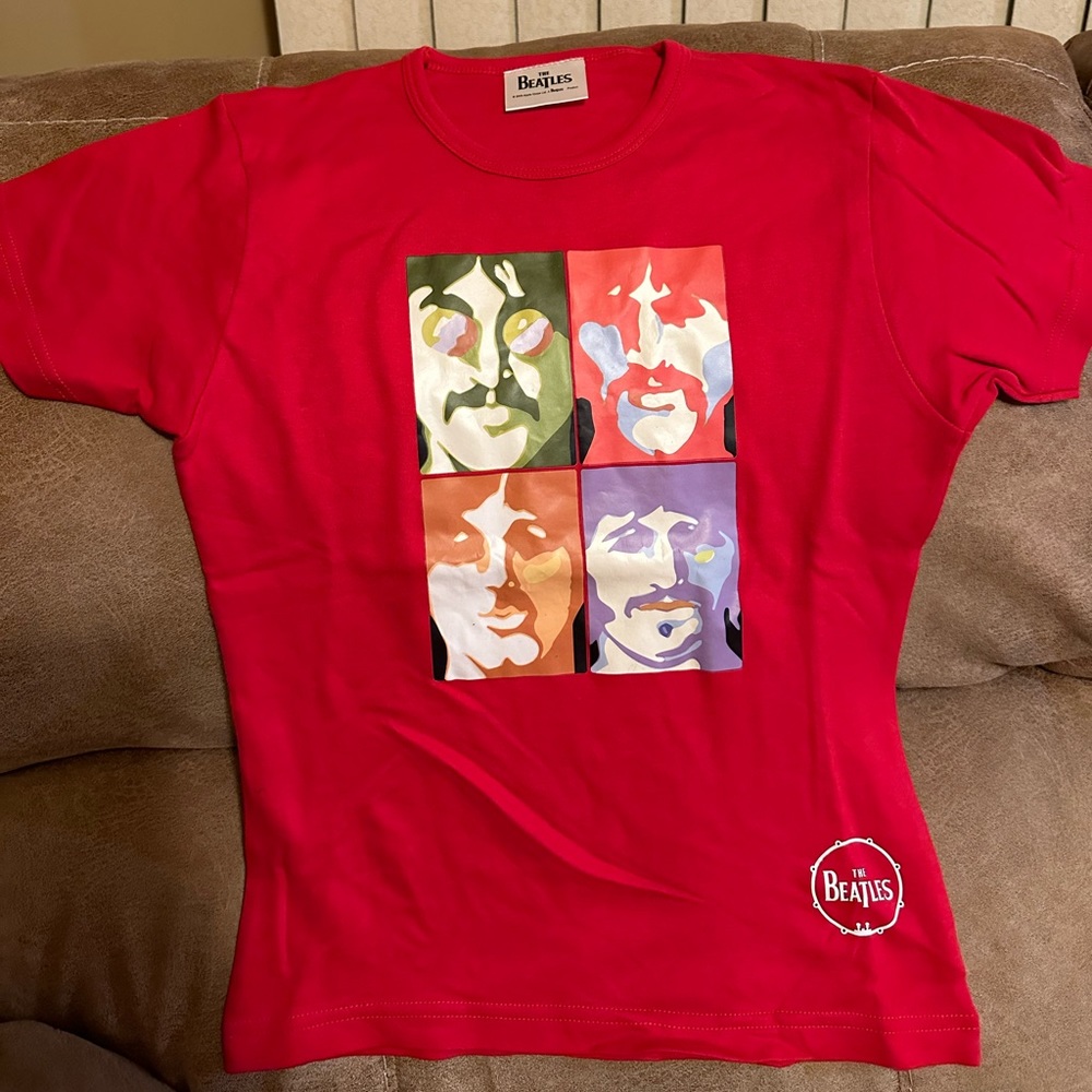 Beatles Shirt size 32/43